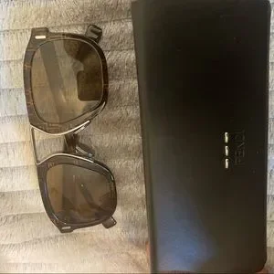Fendi FFM0105/S Sunglasses brown black Fendi | Accessories | Fendi Ffm05s Sunglasses Brown Black  main image 3